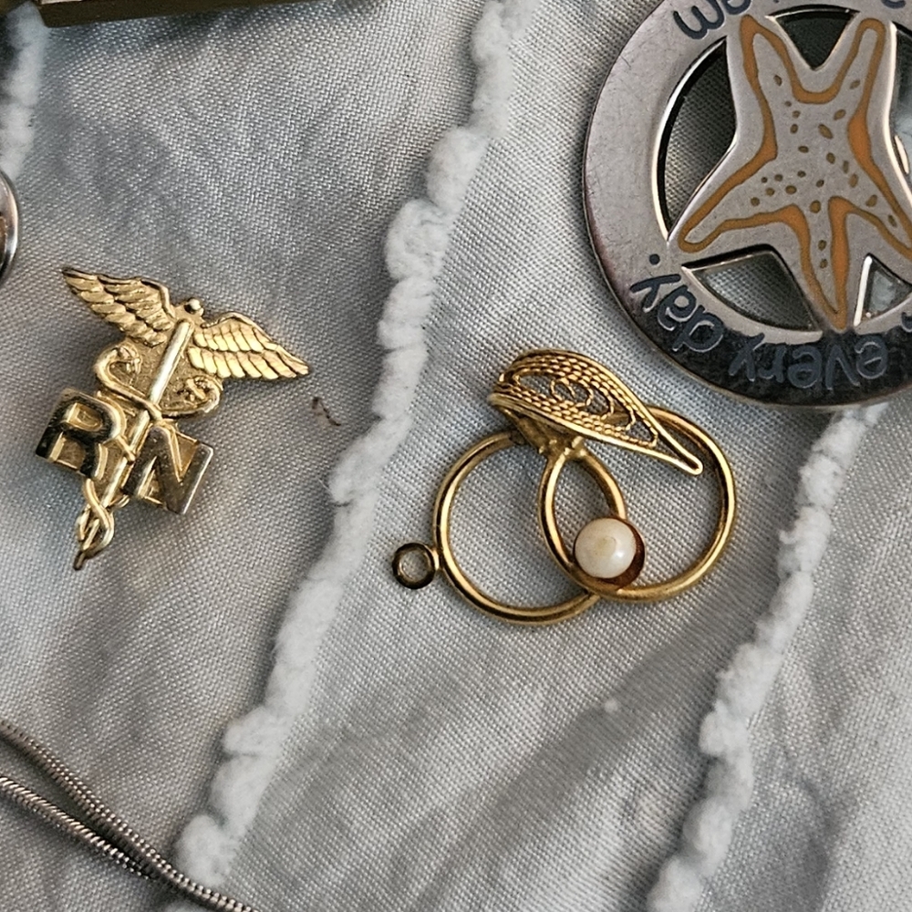 Assorted Jewelry Accessory Group - Picture 5 of 12